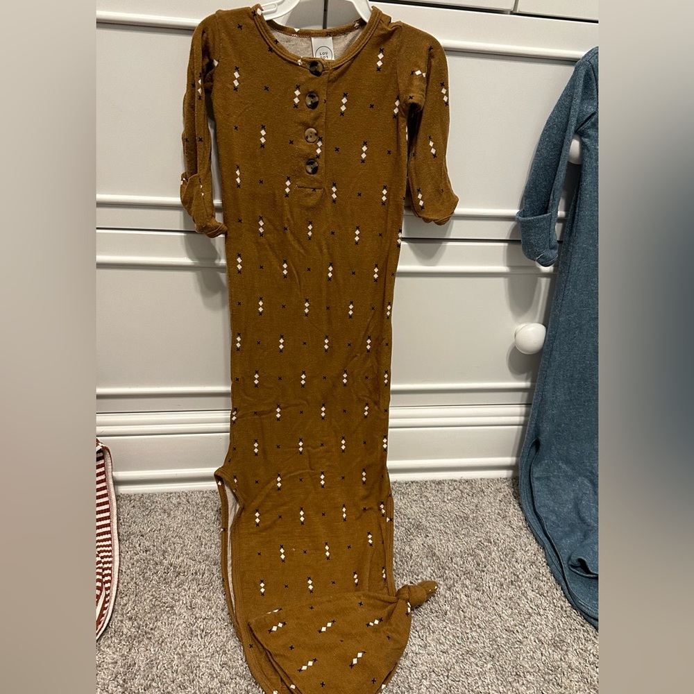 Lou Lou & company Max knotted gown and hat